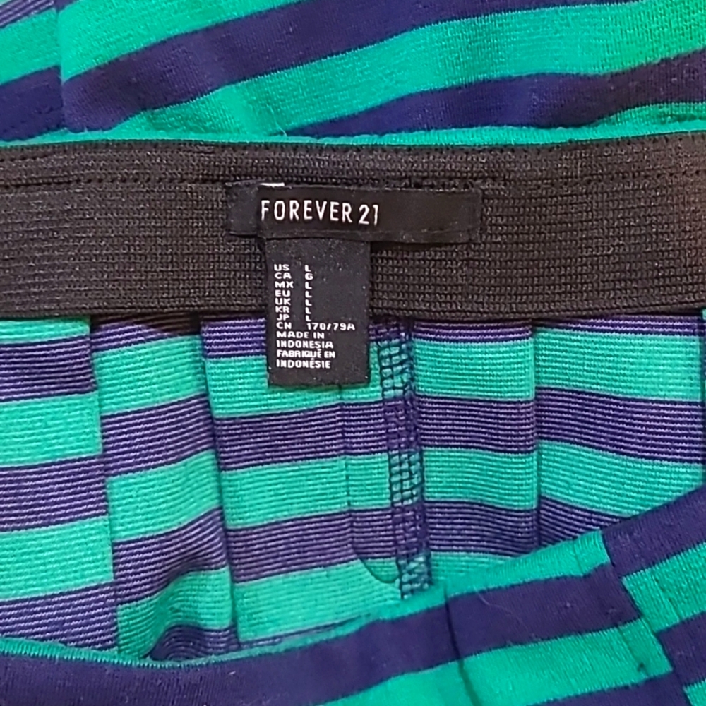 Mini Skirt - Picture 6 of 7